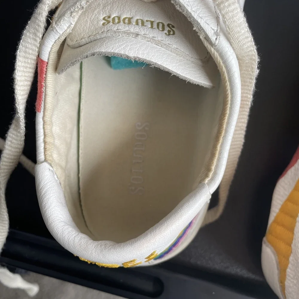 Soludos Ibiza Sz 7.5 White Leather Low Top‎ Sneakers Rainbow Wave sun Good Vibes